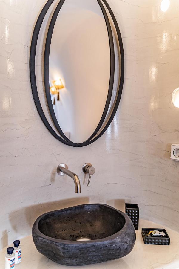 Eternity Suites Santorini 费拉 外观 照片