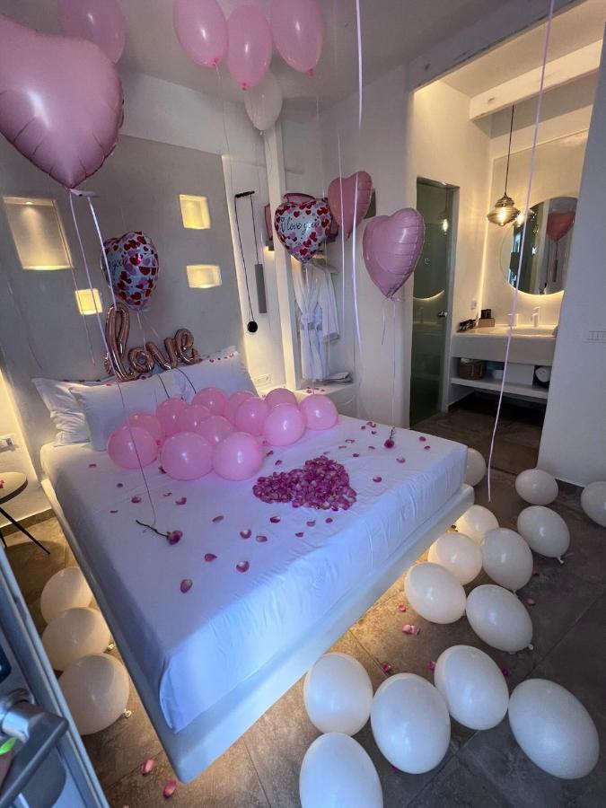 Eternity Suites Santorini 费拉 外观 照片